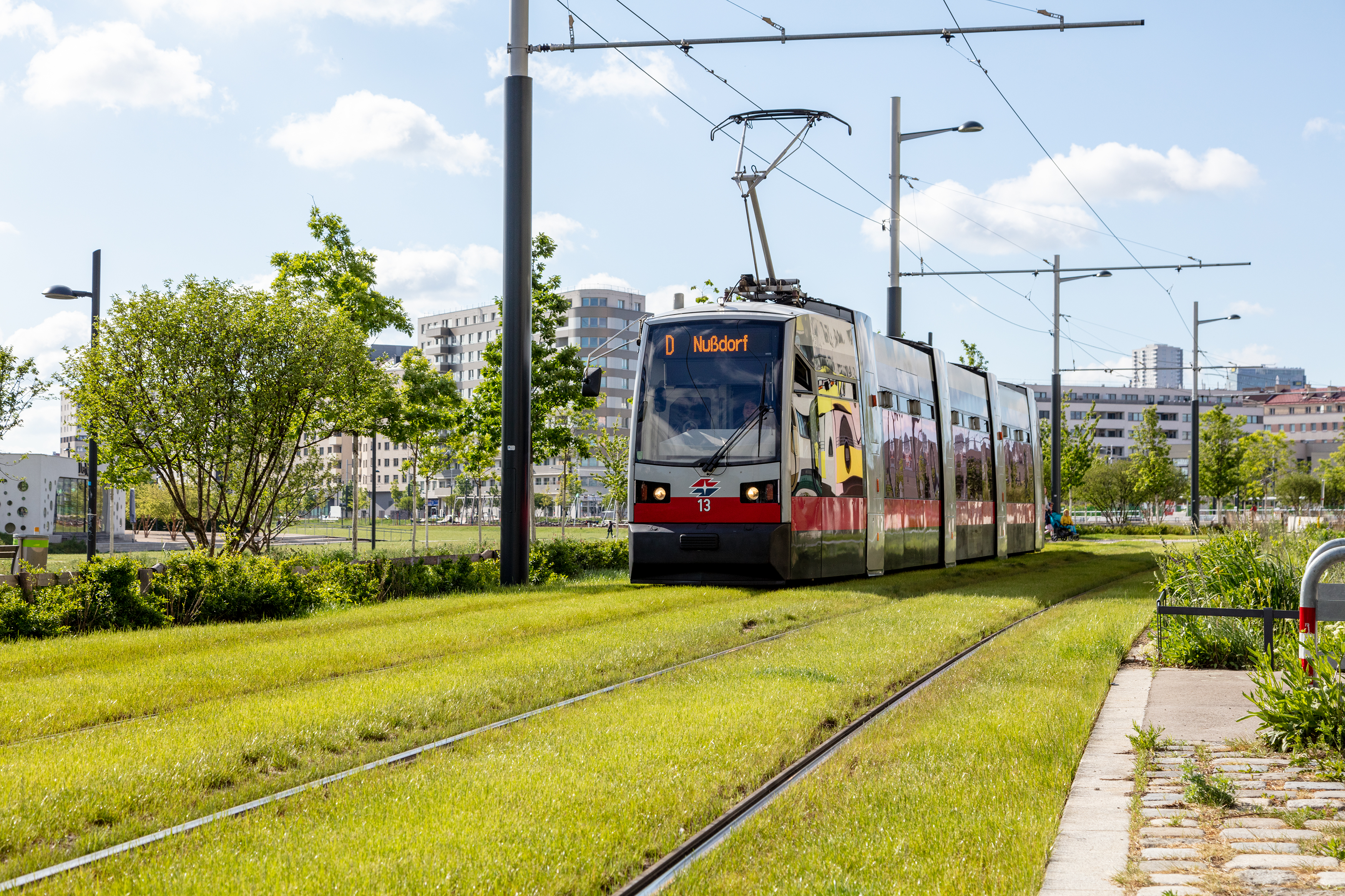 Wir bauen Rasengleise - Wiener Linien